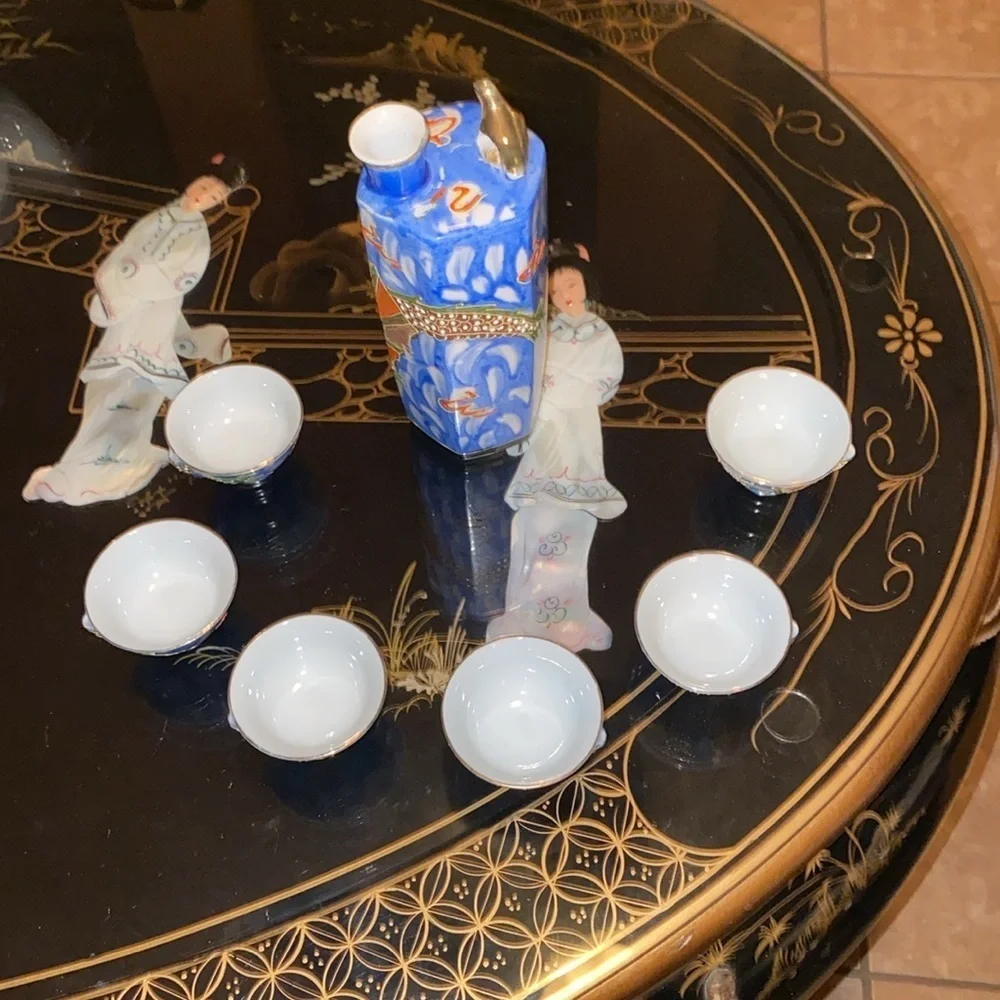 Vintage Moriage Dragonware Sake Set- 7 Pieces